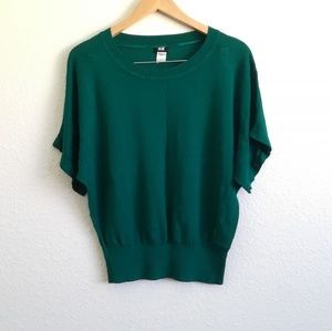 ⬇️ H&M Emerald Green Sweater Shirt
